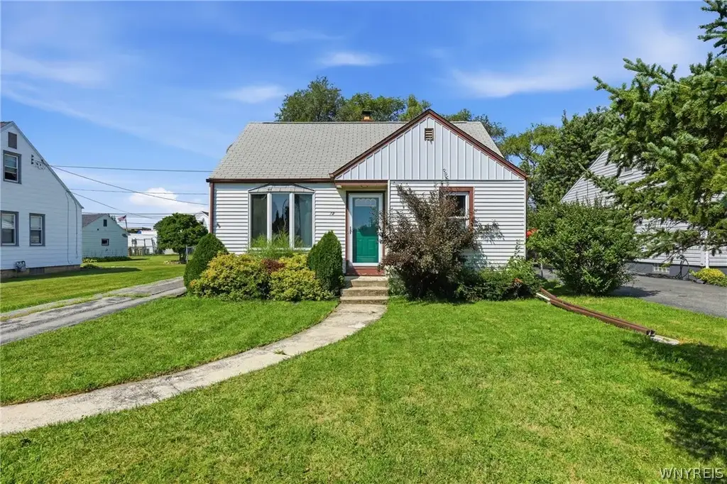 72 Grand Boulevard, Cheektowaga