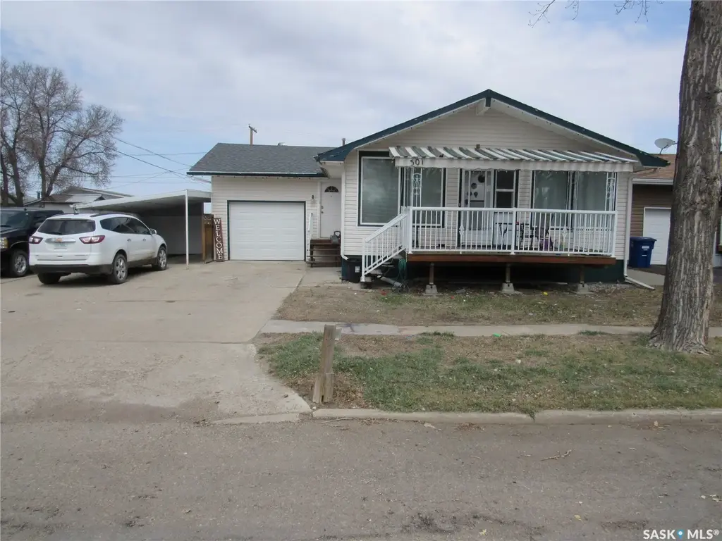 301 7th Avenue W, Rosetown