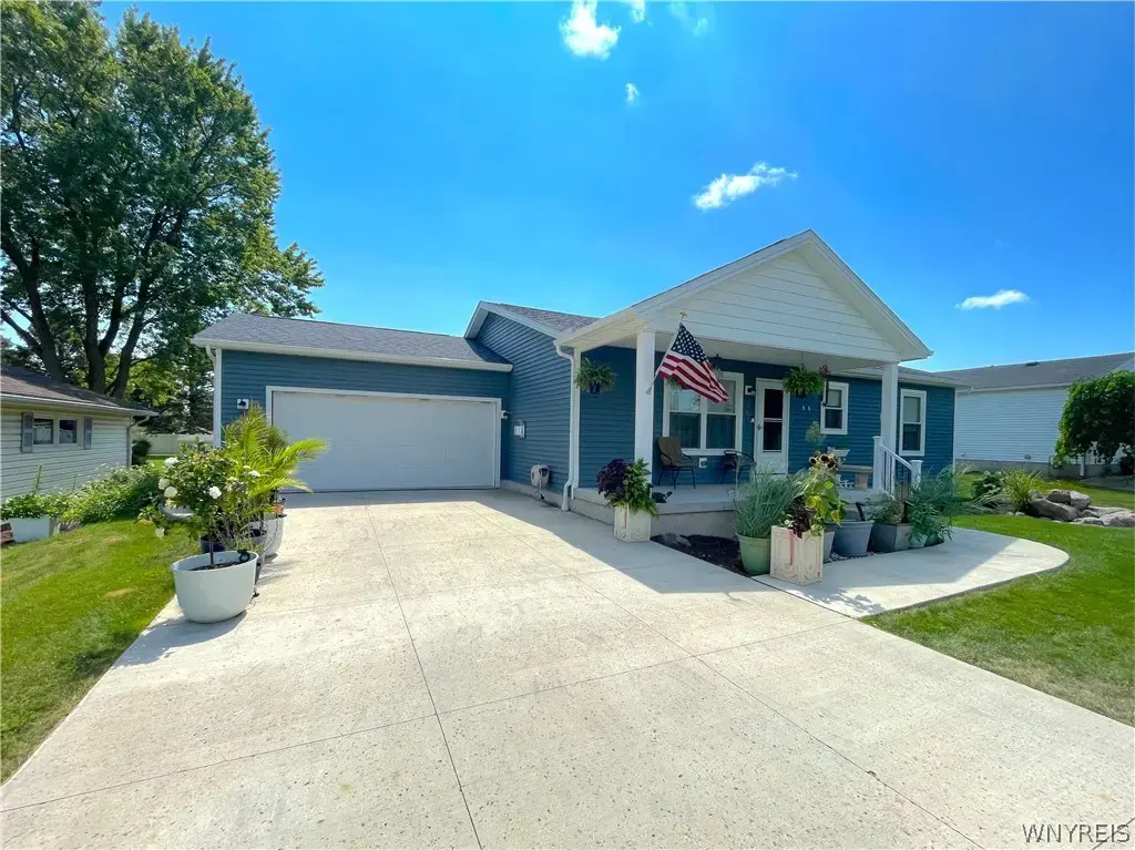 8295 E Britton Drive, Niagara