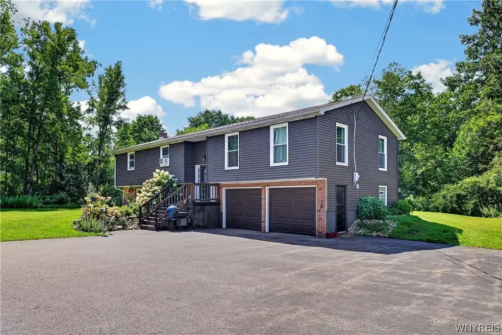 170 Creek Road, Elma