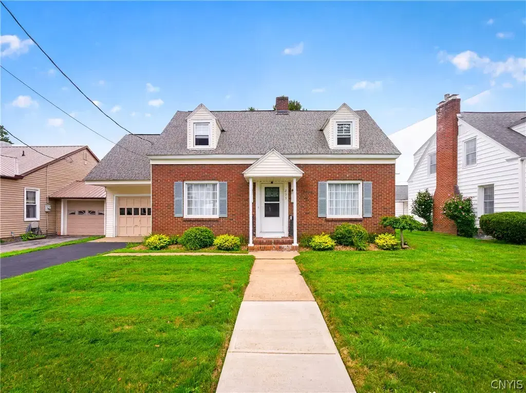 233 1st Avenue, Frankfort