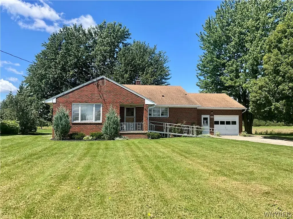 6680 Heise Road, Clarence