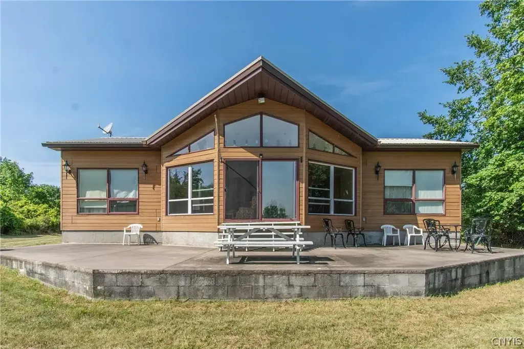 27560 County Route 57, Lyme