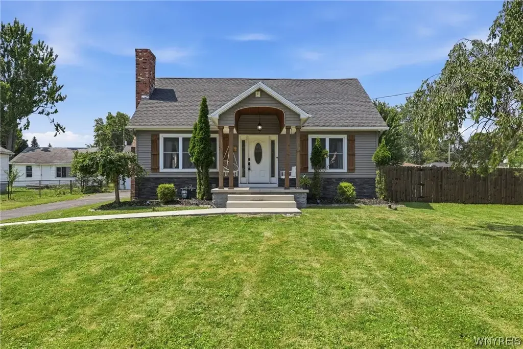 16 Vita Avenue, Cheektowaga