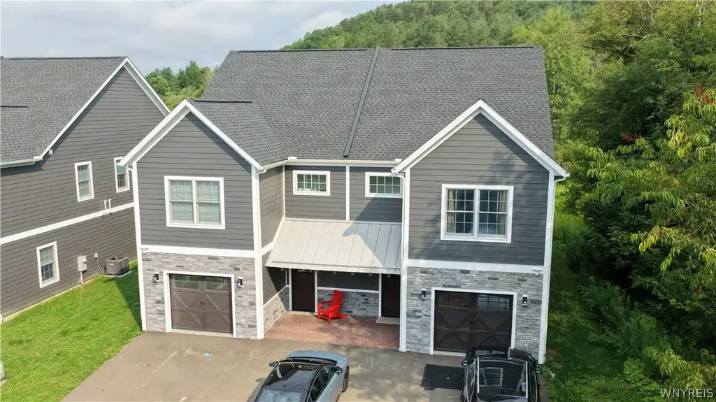 30 Glen Burn Trail, Ellicottville