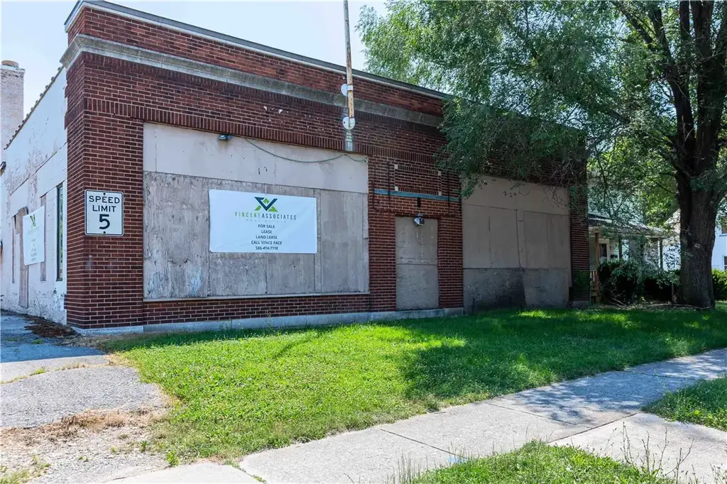 4322 Lake Avenue, Rochester