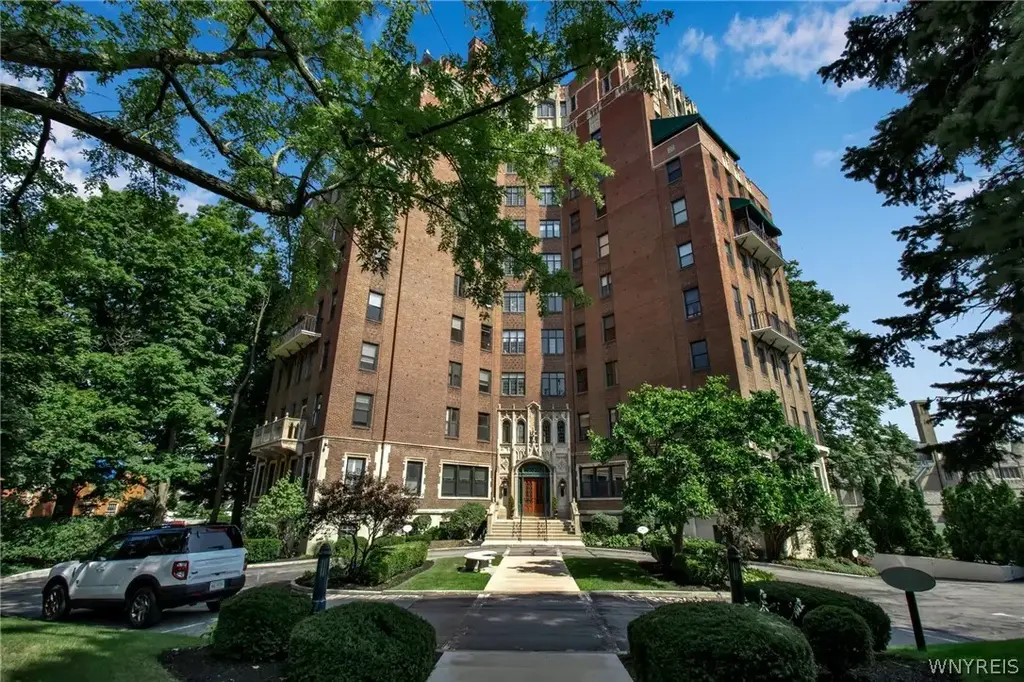 800 W Ferry Street # 3b, Buffalo