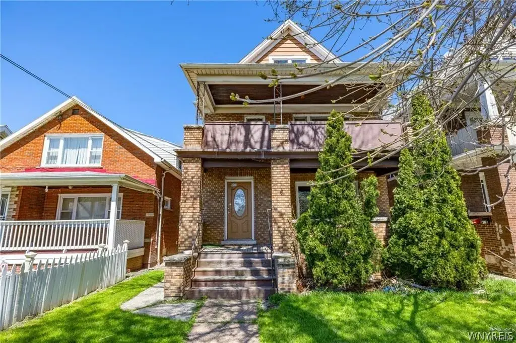 2240 La Salle Avenue, Niagara Falls