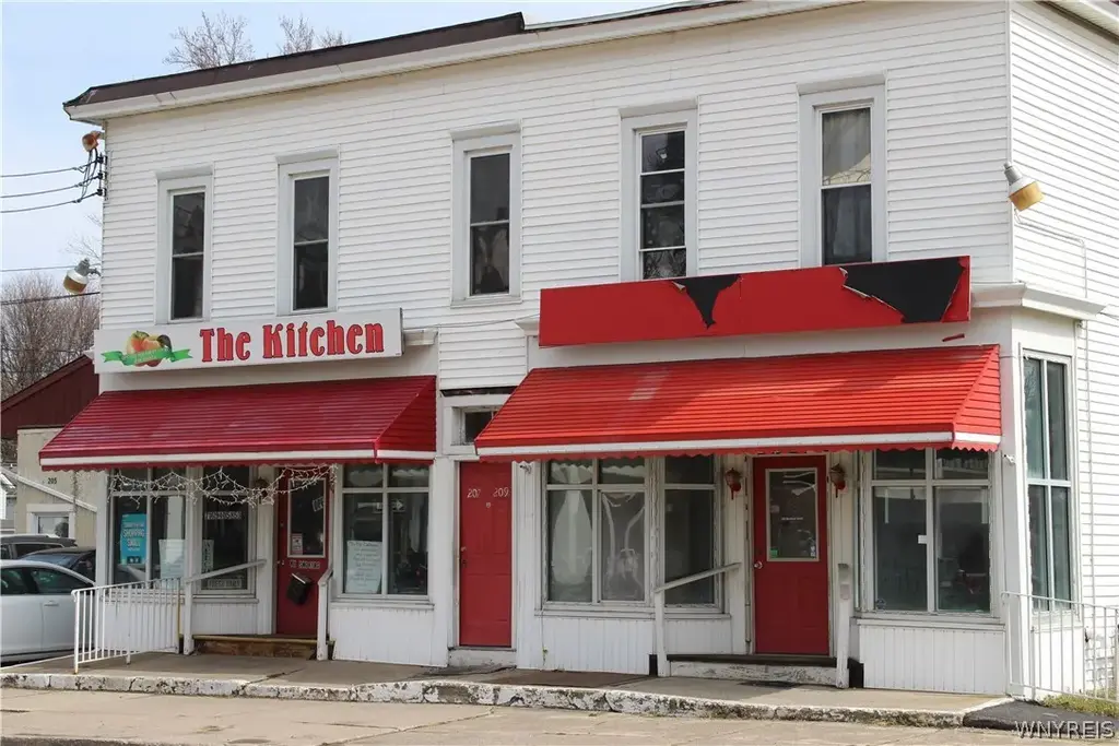 207-221 Washburn Street, Lockport City