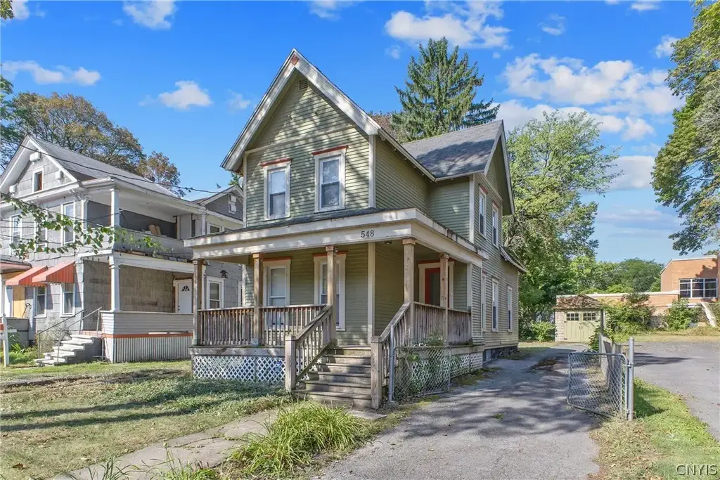 548 Columbus Avenue, Syracuse