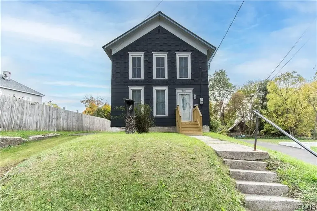 523 Arsenal Street, Watertown City