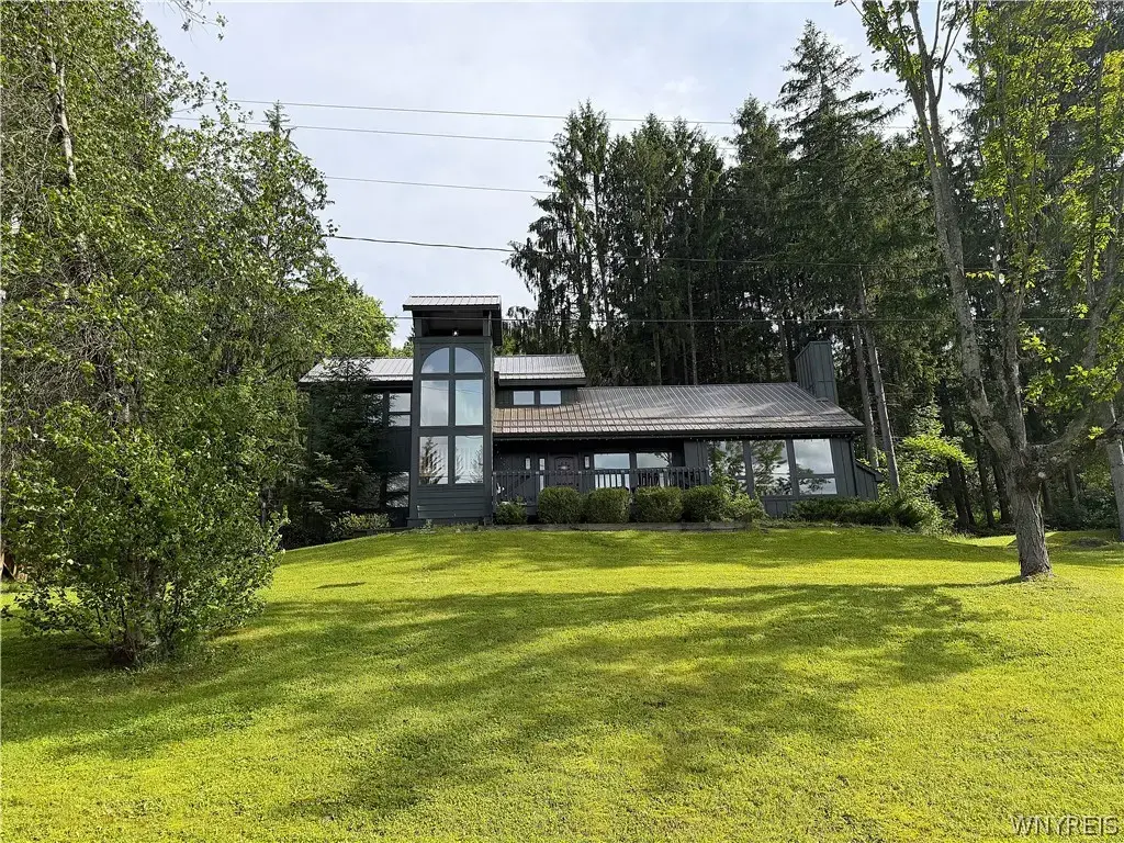 35 Holimont Drive, Ellicottville