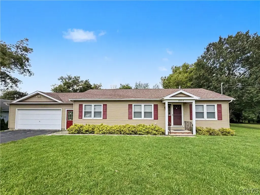 8323 Westmoreland Road, Whitestown