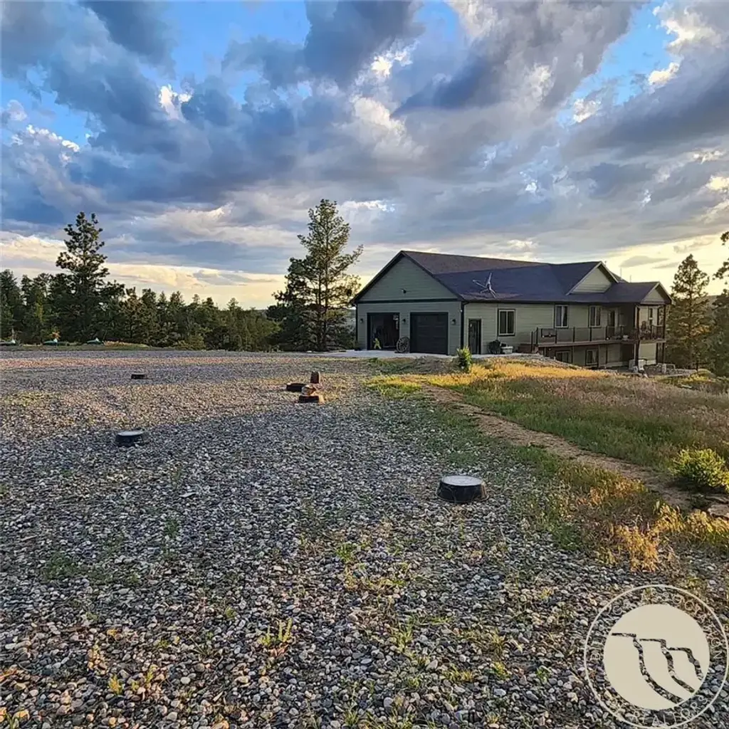 5088 Chief Brave Wolf Trail, Laurel