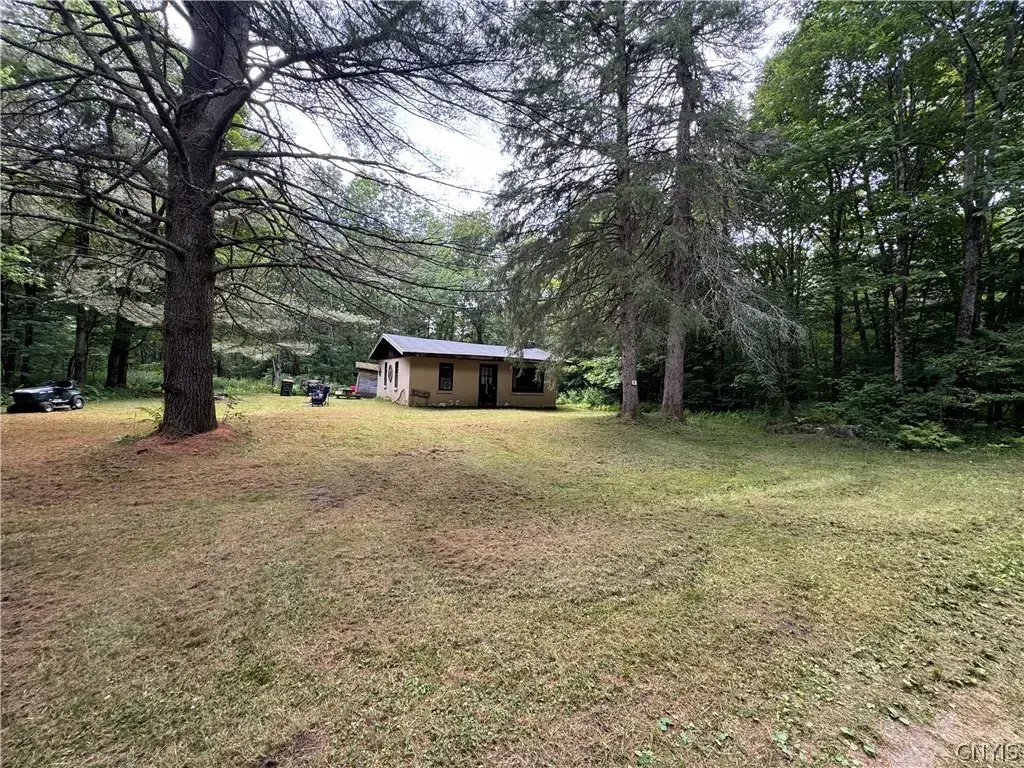315 Old State Road, Redfield