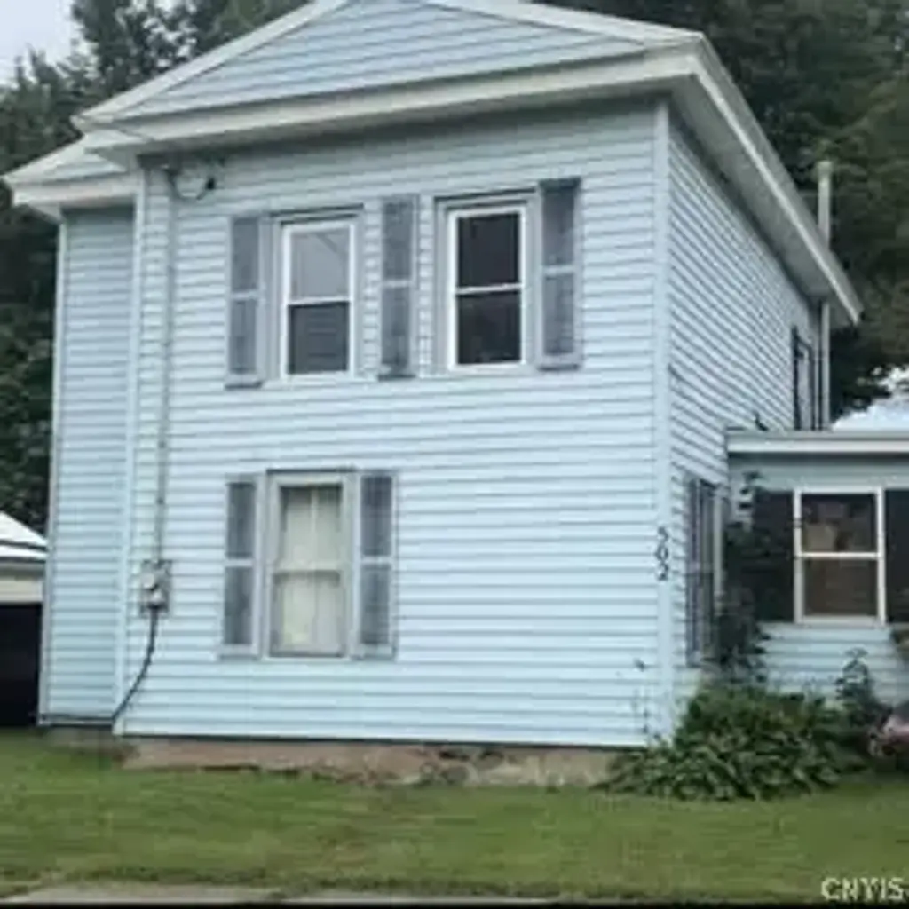 502 Cayuga Street, Fulton