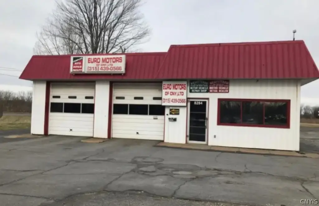 8284 Brewerton Road, Cicero