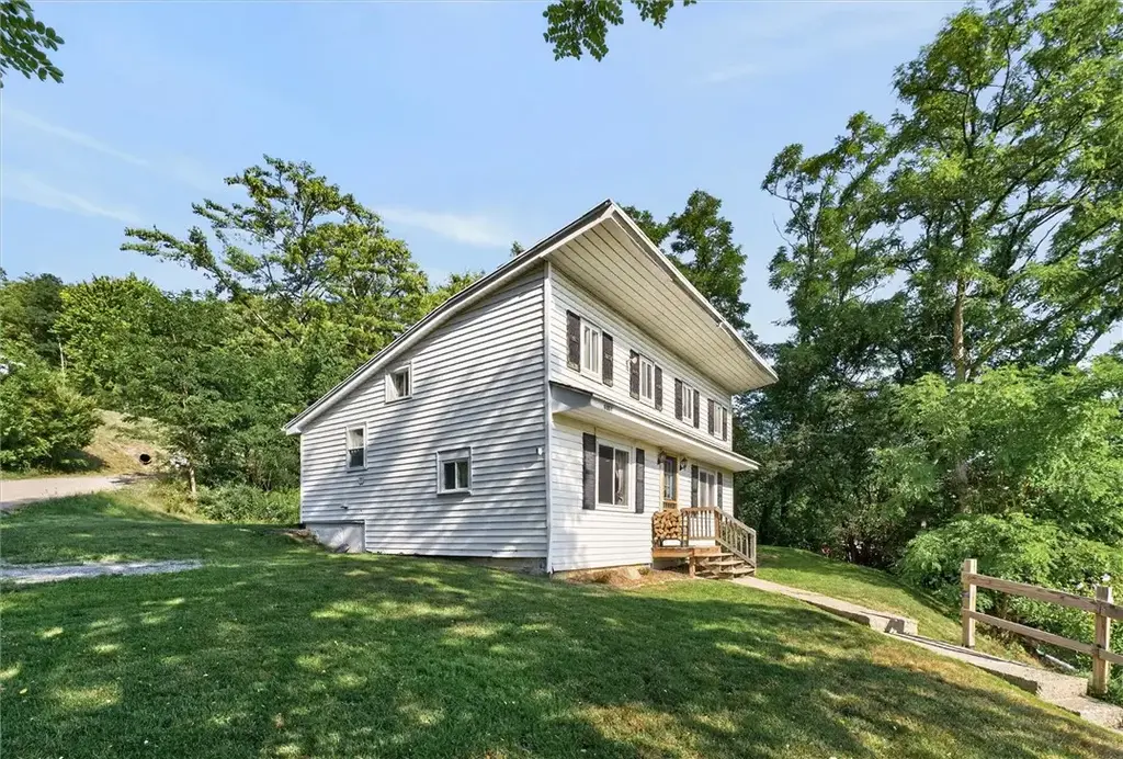 6052 N Old West Lake Road, Canadice