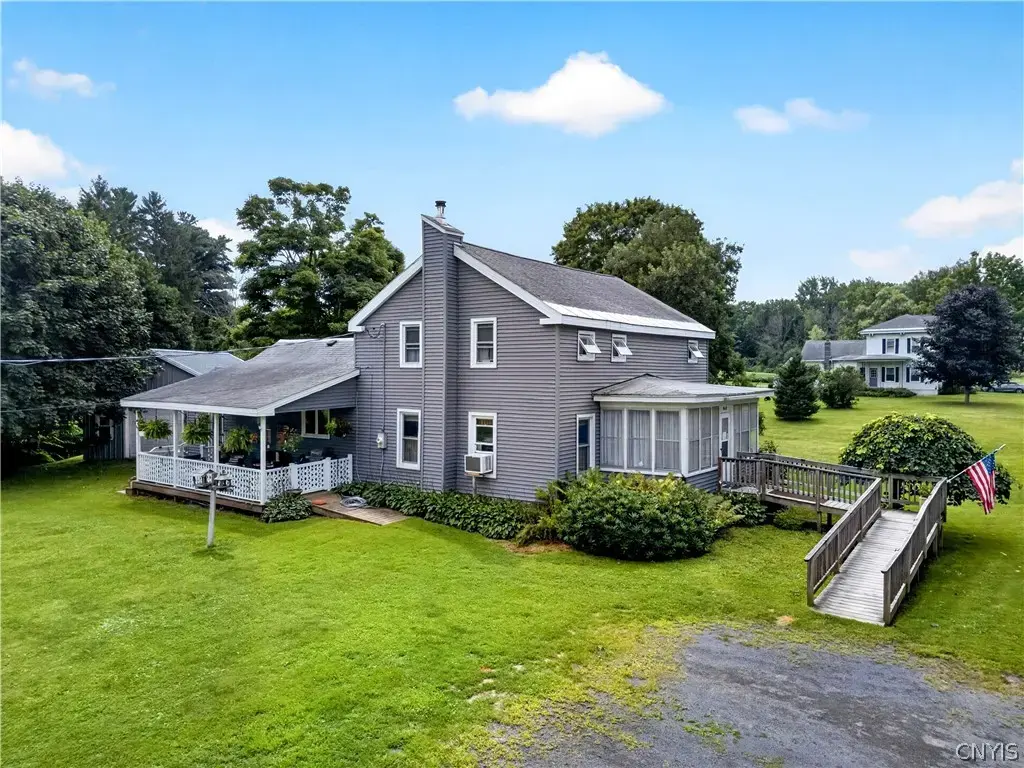 1662 Macneil Road, Sterling