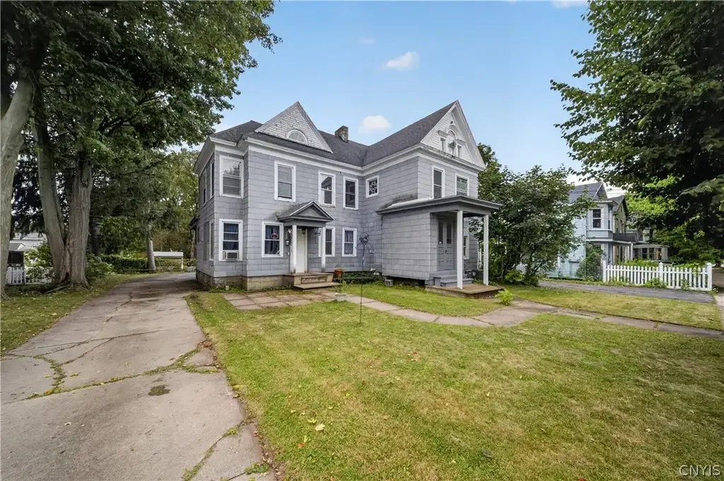 140 W Seneca Street, Oswego