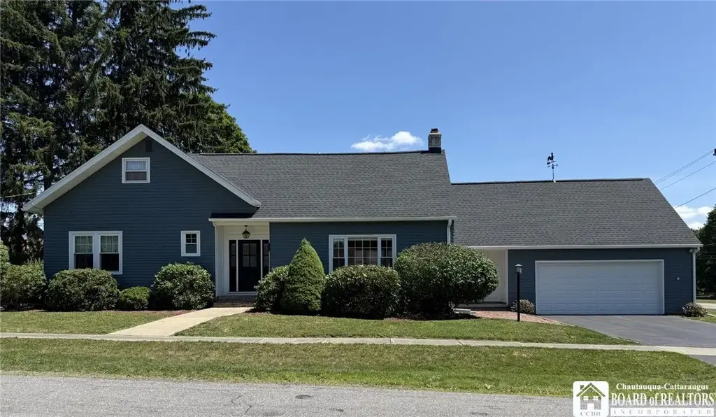 47 Bentley Avenue, Busti