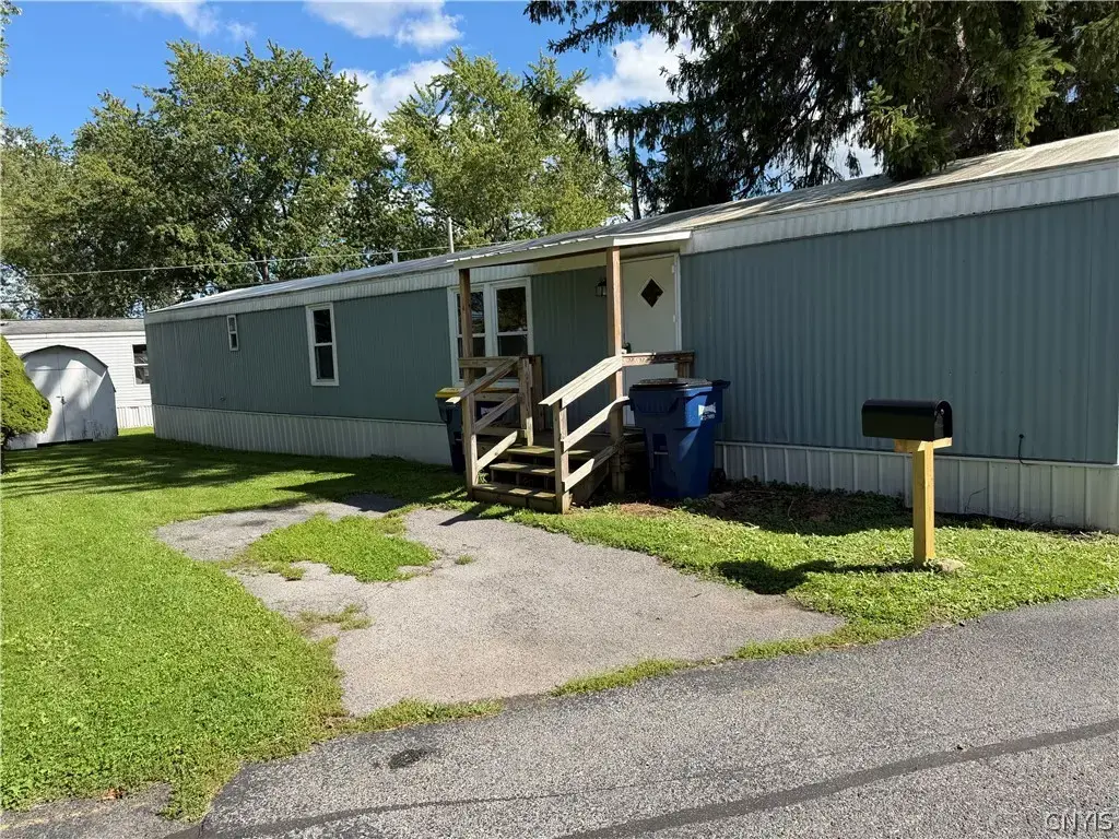 Lot 402 Rolling Hills Mobile Home Park Ny 5, Elbridge