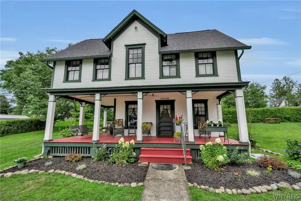 6112 Lookout Avenue, Chautauqua
