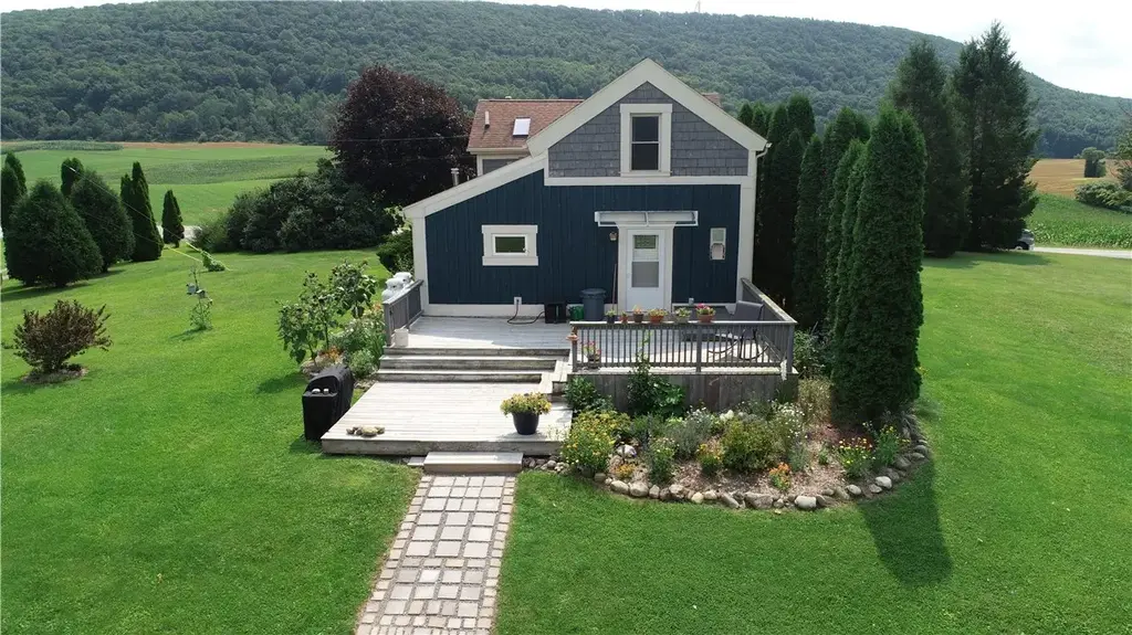 4463 Naples Street, Cohocton