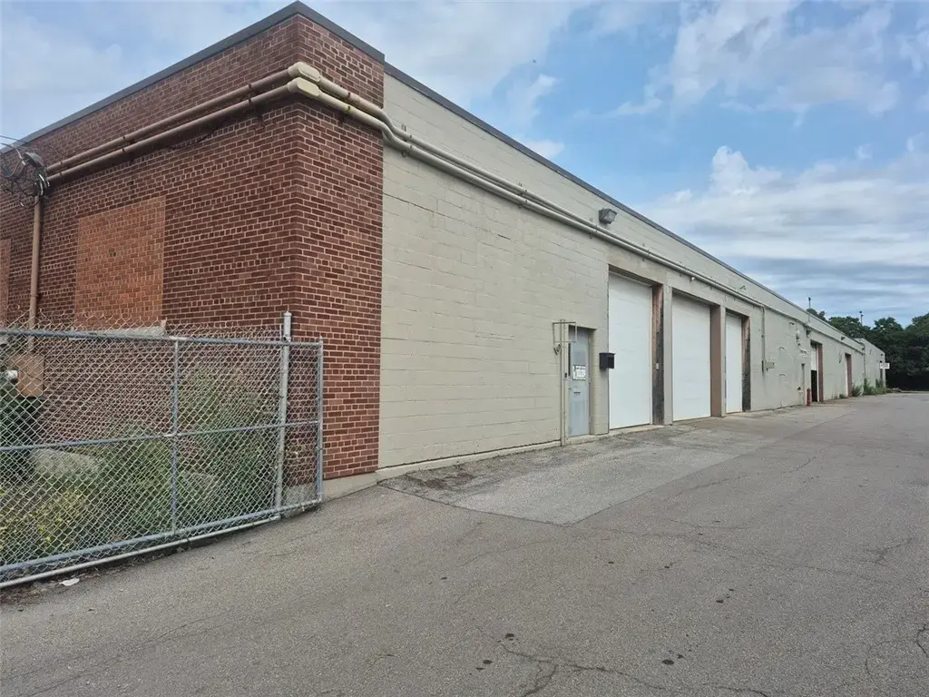900 Maple Street, Rochester