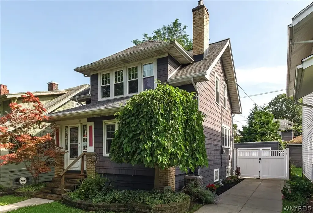 35 Montrose Avenue, Buffalo