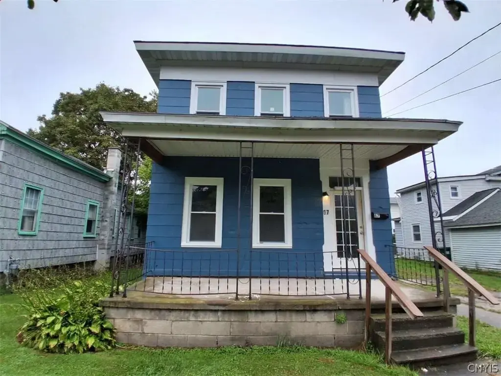 67 W Albany Street, Oswego