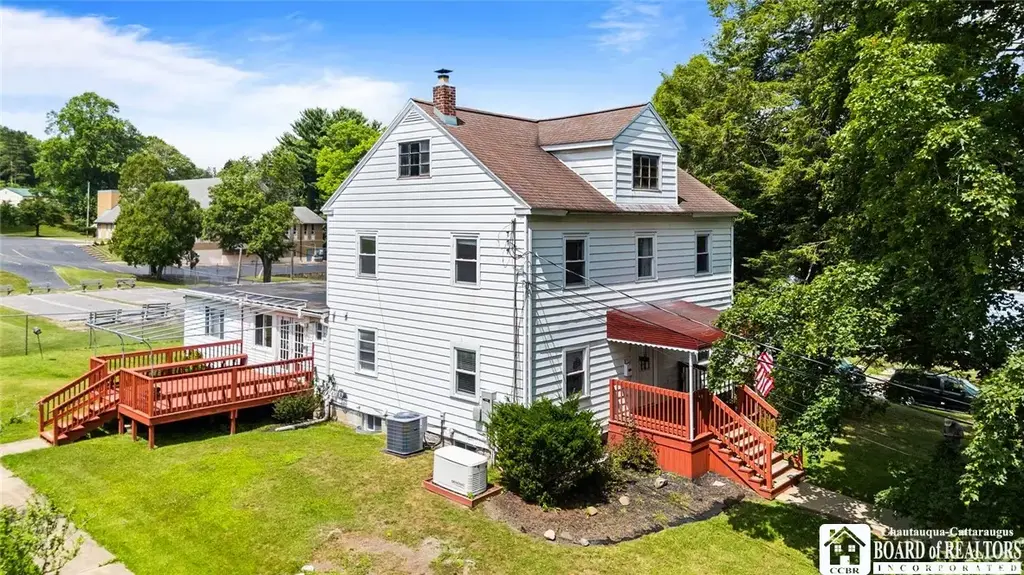 299 Falconer Street, Jamestown