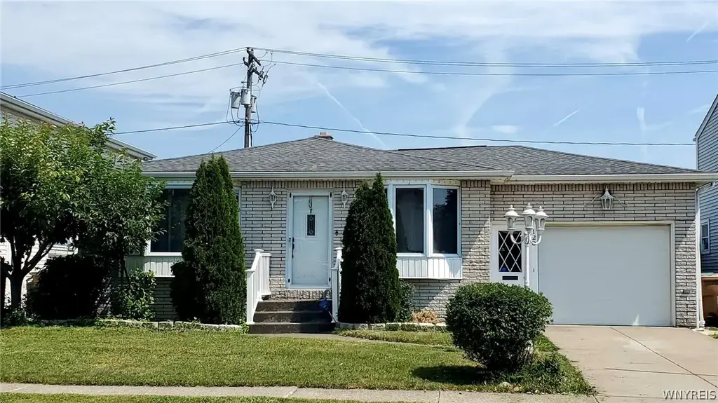 120 Nantucket Drive E, Cheektowaga