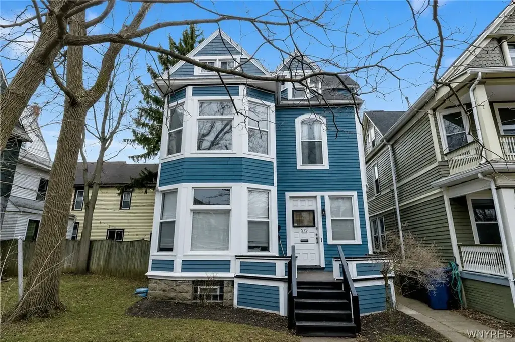 575 Upper Auburn Avenue, Buffalo