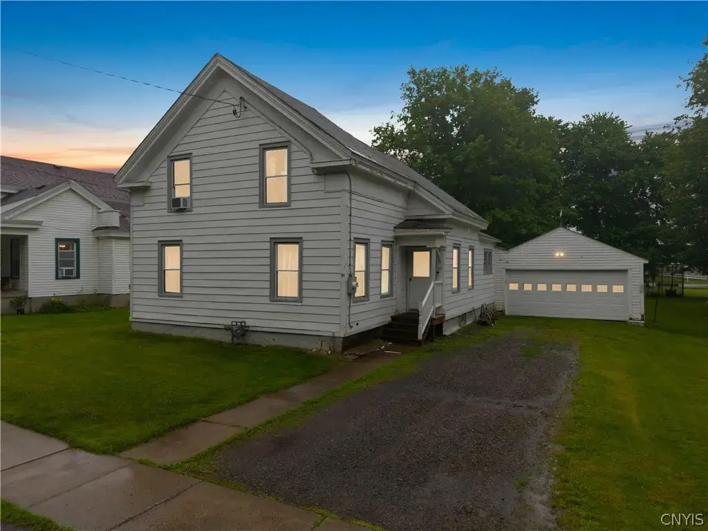 20 E Maple Avenue, Eaton