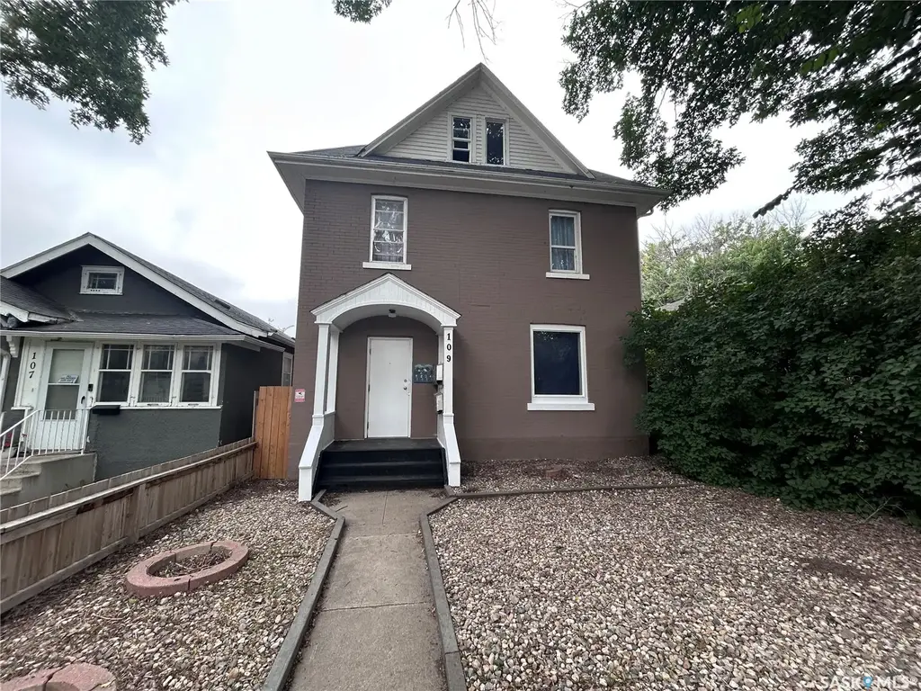 109 28th Street W, Saskatoon