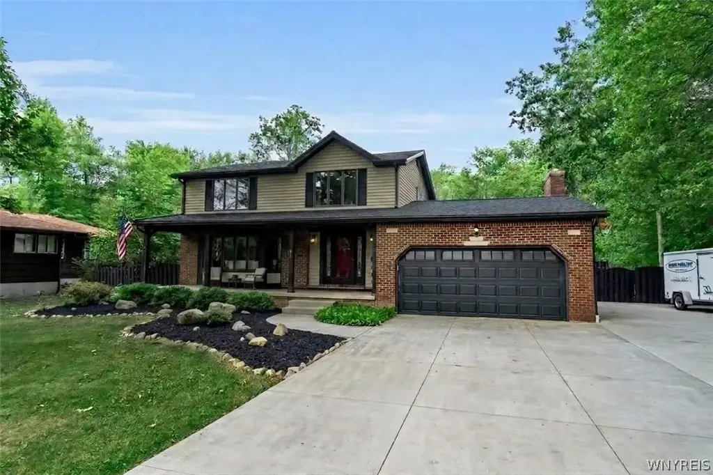 598 Baseline Road, Grand Island