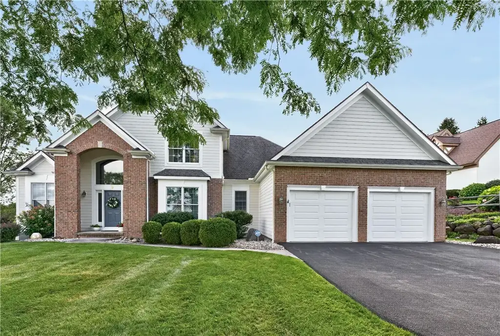 9 Cheshire Ridge, Victor