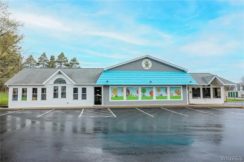 1415 Broadway, Darien