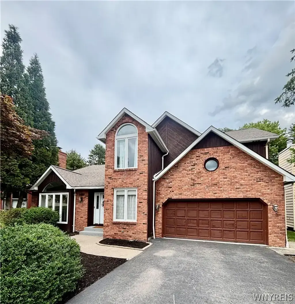 6035 Whitegate Crossing, Clarence