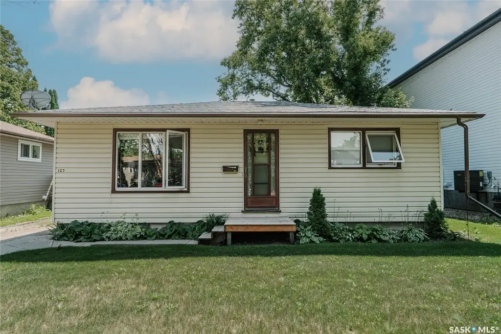 127 107th Street W, Saskatoon