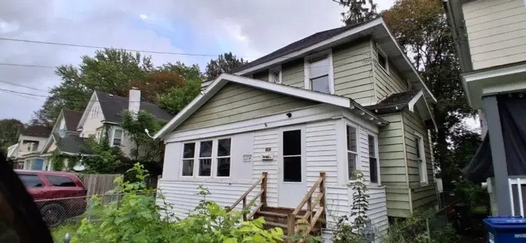 131 Fernwood Avenue, Syracuse