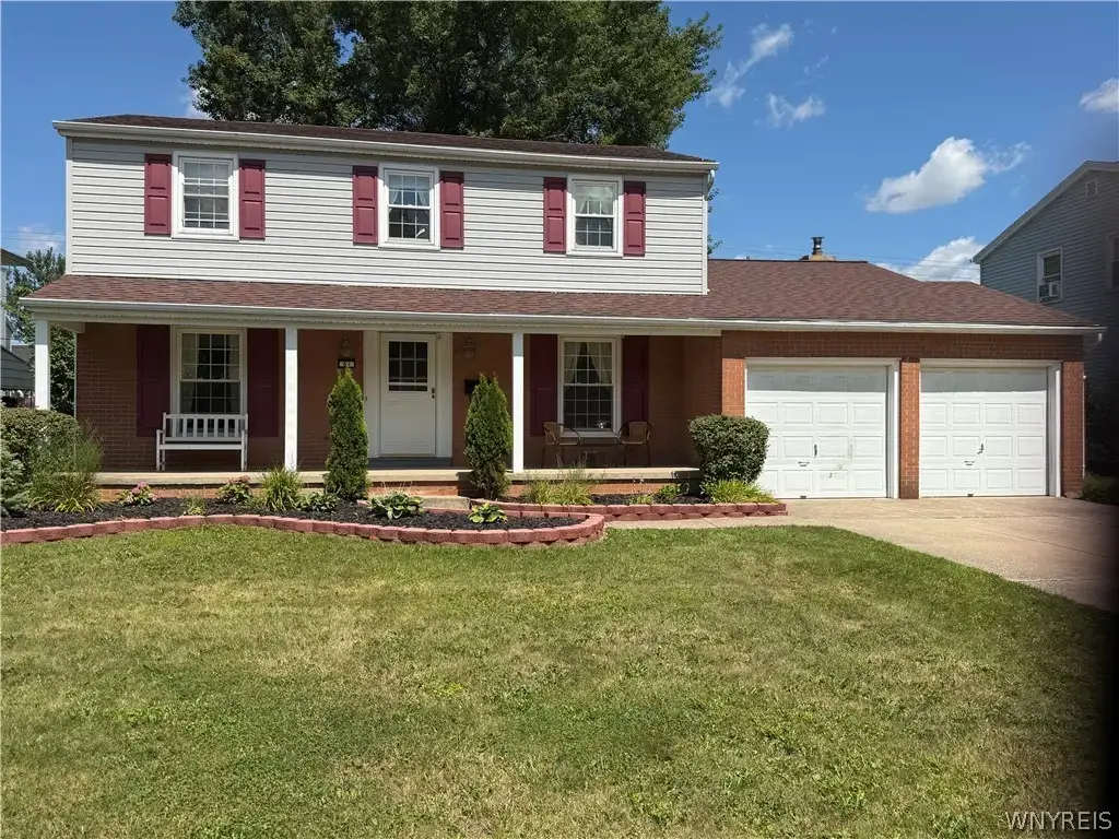 64 Robin Hill Dr Drive, Amherst