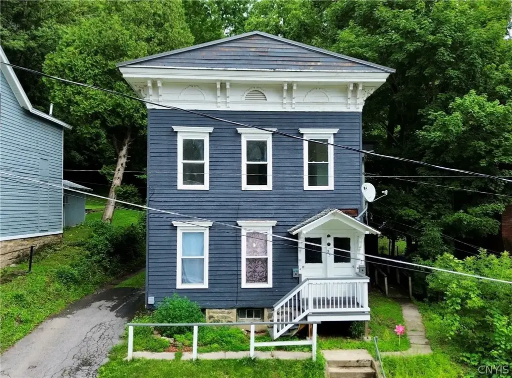 85 N William Street, Little Falls City