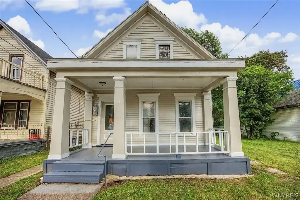 31 Pershing Avenue, Buffalo