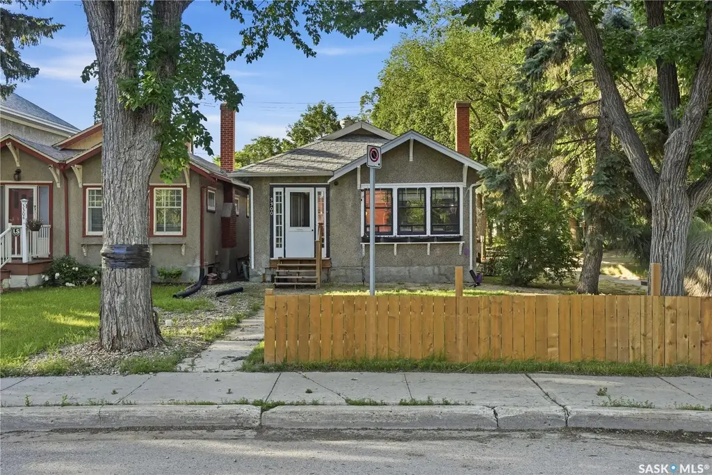 3300 Victoria Avenue, Regina