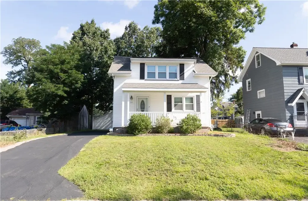 64 Bancroft Drive, Greece