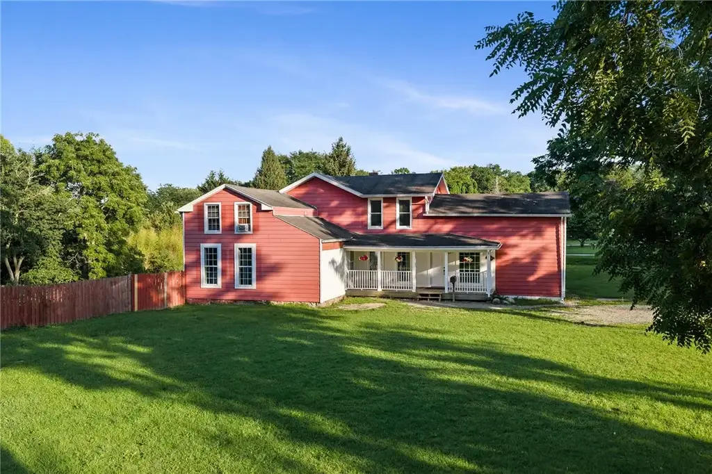 1 Glen Morris Avenue, Mt Morris