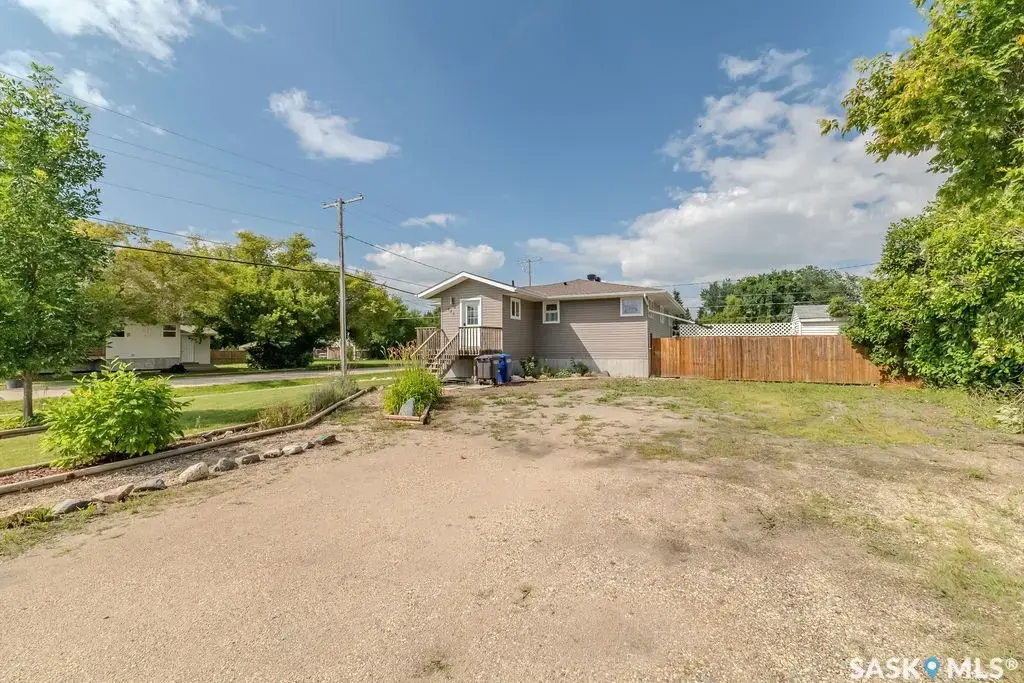 120 1st Street N, Wakaw