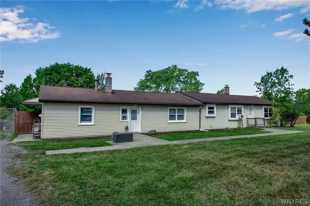 100 Sullivan Road, Alden